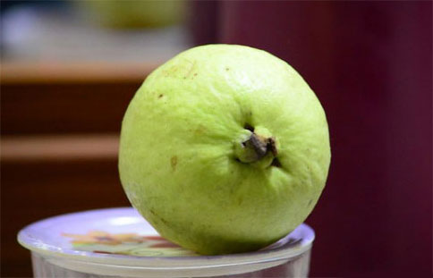 Guava During Pregnancy: Safety Profile, Health Benefits & Side Effects